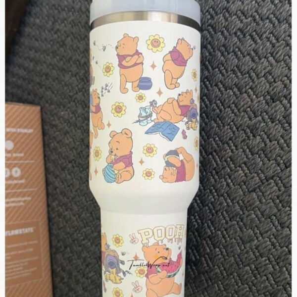 Cute Winnie the Pooh illustrations for stickers or crafts.