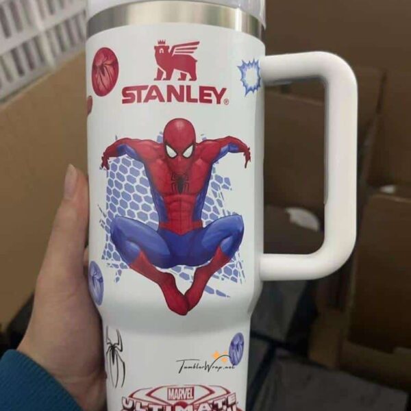 Bright Spider-Man drinking mug featuring Marvel's ultimate hero.