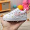 Hand-Painted Daisy Air Force 1 Sneakers: Custom Floral Toddler Shoes - Image 4